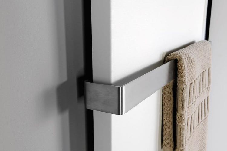 MAGNIFICA Grzejnik łazienkowy dekoracyjny biały ze strukturą 1070 W 608x1806 mm IR137 - detal