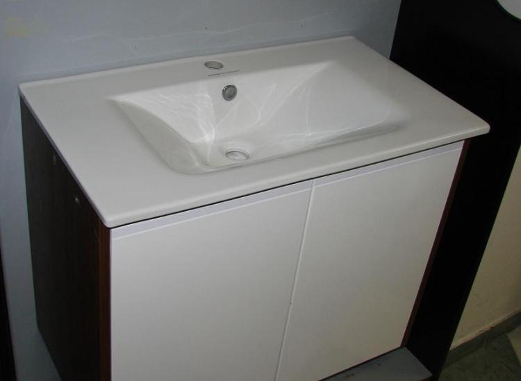 Umywalka ceramiczna meblowa