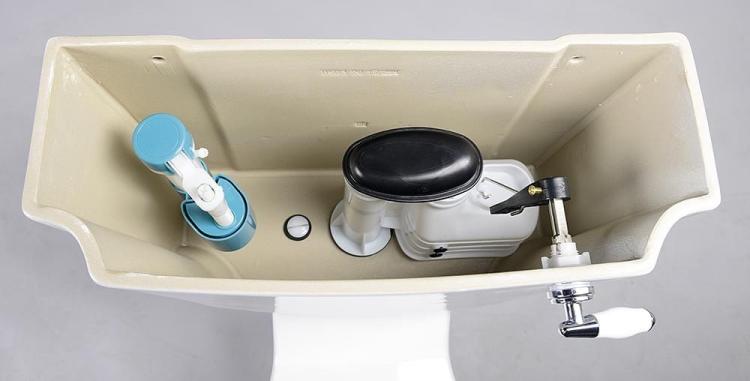 ANTIK kompakt WC ceramiczny, odpływ poziomy AK107 - wnętrze zbiornika