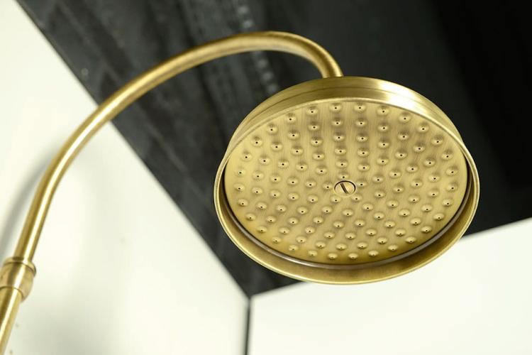 ANTEA Zestaw prysznicowy z baterią termostatyczną, kolor brąz SET046