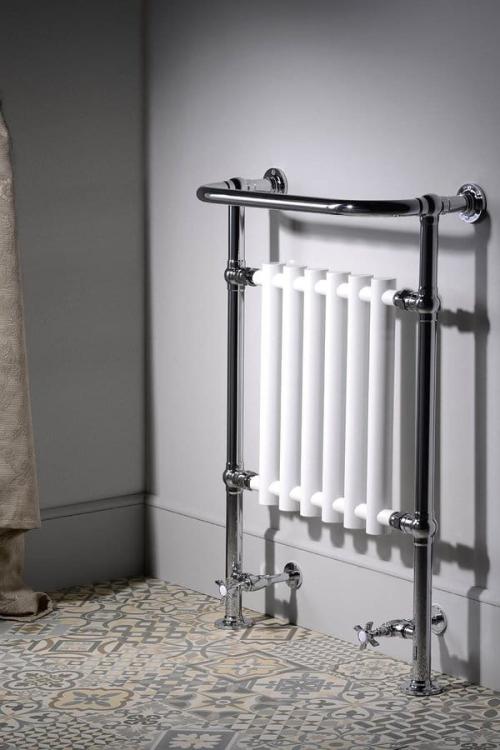COK Grzejnik łazienkowy dekoracyjny biały/chrom 550 W 675x960 mm RE104- aranżacja
