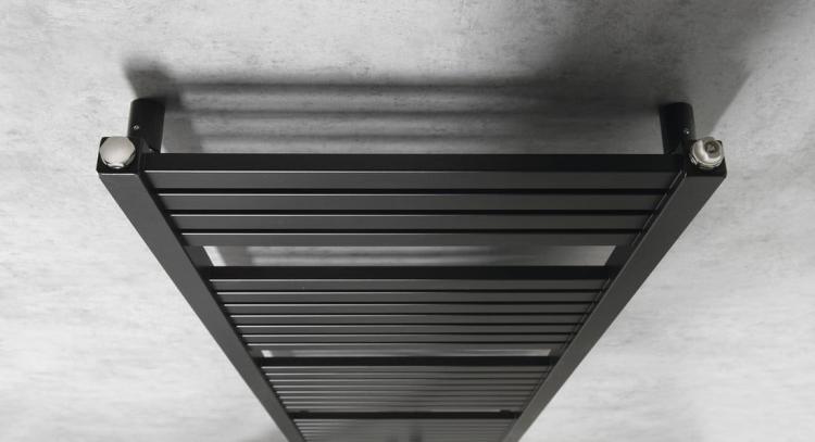 TONDI grzejnik łazienkowy 450x1330 mm, podłączenie centralne, czarny mat DT476T