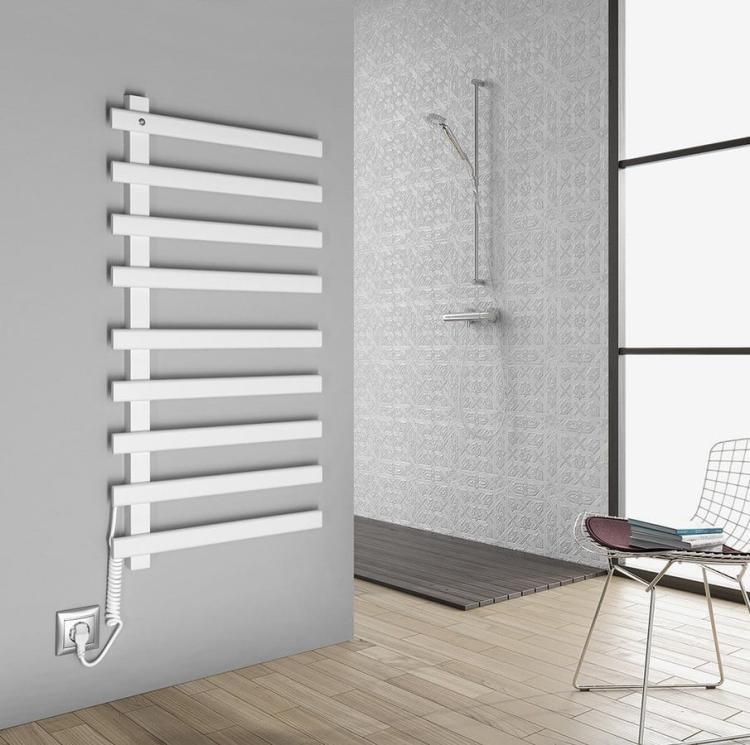 ELCOR elektryczna suszarka na ręczniki 480x920x50mm, 128W, biały mat EB450