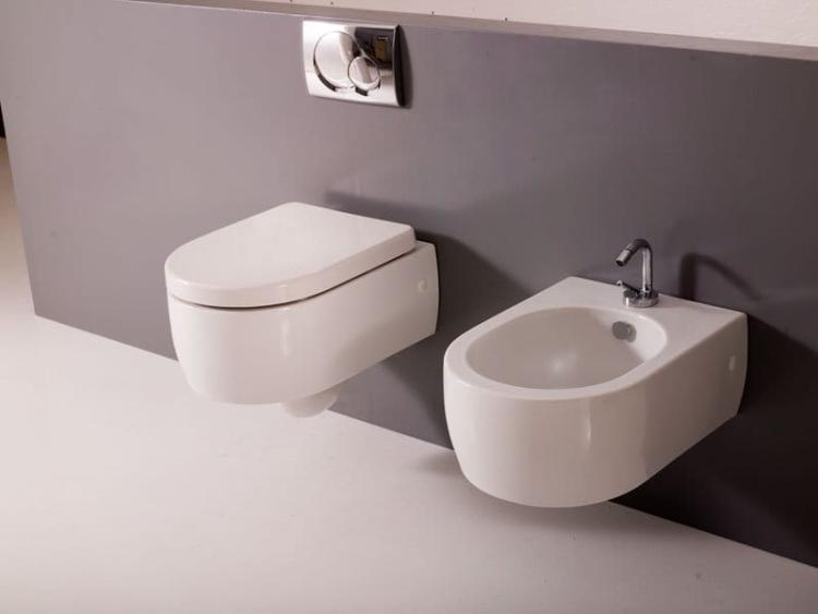 FLO Bidet podwieszany z otworem na baterię 312501
