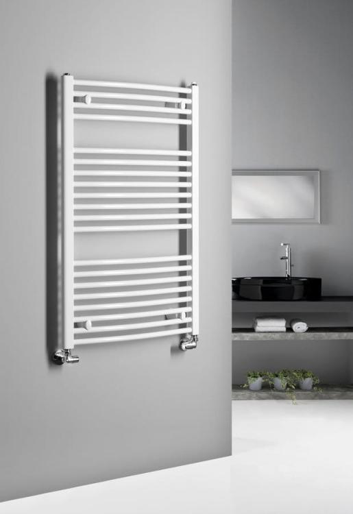 ORBIT grzejnik łazienkowy owalny , 600x960 mm, 597 W, biały ILO96T na ścianie