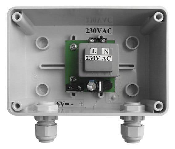 Zasilacz sieciowy 230V /6V DC (1-10 systemów spłukujących pisuary) 121.762.1  w środku