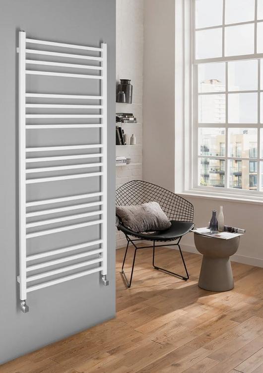 METRO Grzejnik łazienkowy biały 557 W 600x1510 mm IR420T na  scianie