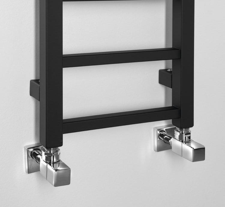 METRO LIGHT grzejnik 300x1500 mm, 276 W, czarny mat IR446TB podłaczanie