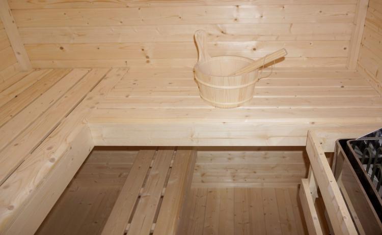 RAUMA Sauna zewnętrzna ogrodowa 4-osobowa sucha Fińska z przedsionkiem F30460 wnętrze