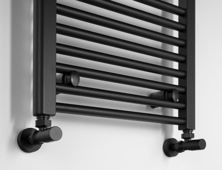DIRECT Grzejnik łazienkowy 450x1320 mm, 594 W, czarny mat ILR34B podłączenie