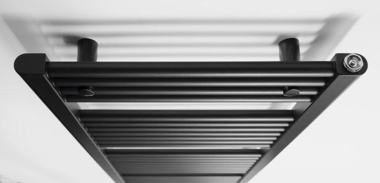 DIRECT Grzejnik łazienkowy 450x1320 mm, 594 W, czarny mat ILR34B góra