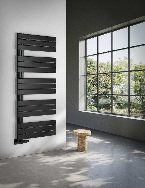 MYTHOS grzejnik łazienkowy 500x1430 mm, 602 W, czarny mat LLM514B wizualizacja