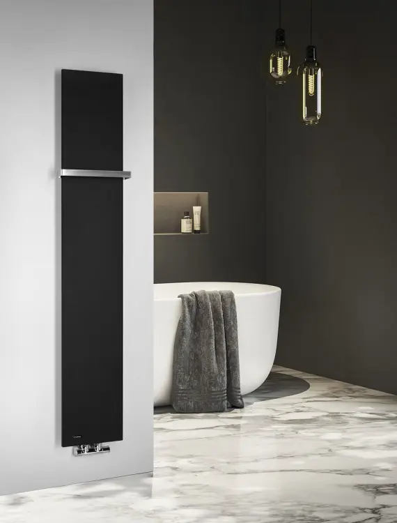 SMARTELLA Grzejnik łazienkowy dekoracyjny 250x1490 mm 403W czarny mat MI1429 aranżacja