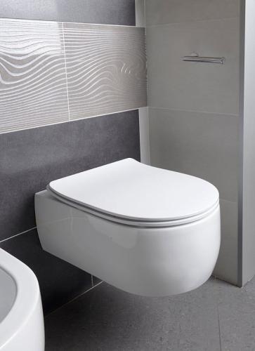 FLO Deska WC SLIM Soft Close, zawiasy chrom 3191 aranzacja