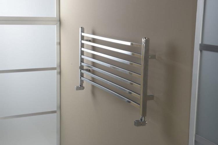 METRO Grzejnik stalowy chrom 295 W 450x1000 mm 0411-10 - aranżacja